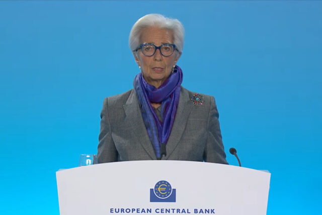 Lagarde se montre belliciste :